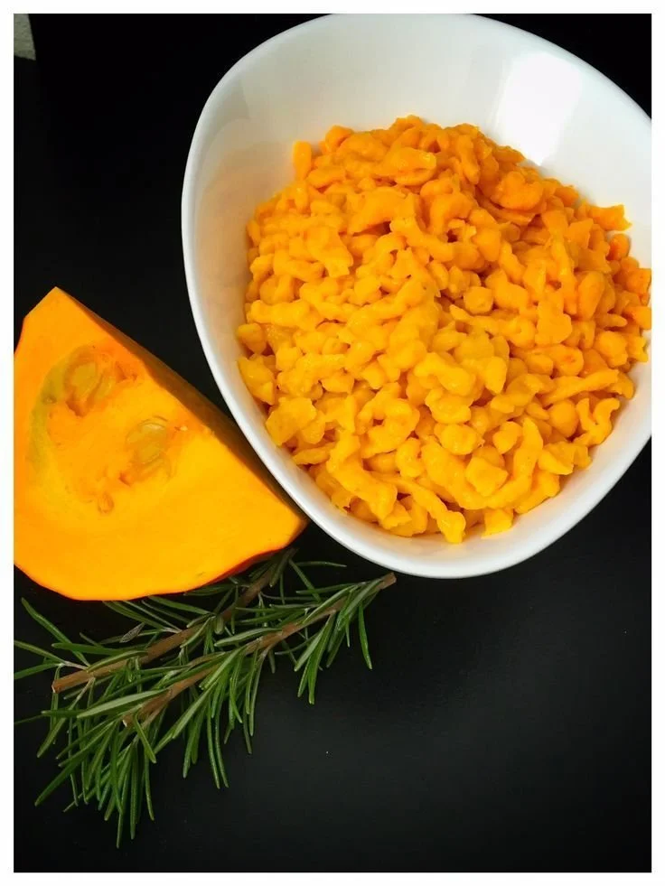 Hausgemachtes Kürbisspätzle nach traditionellem Rezept von foodwerk.ch